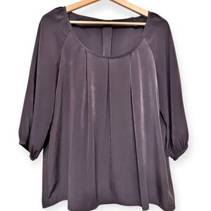 EUC Glam Women's Gray Blouse
